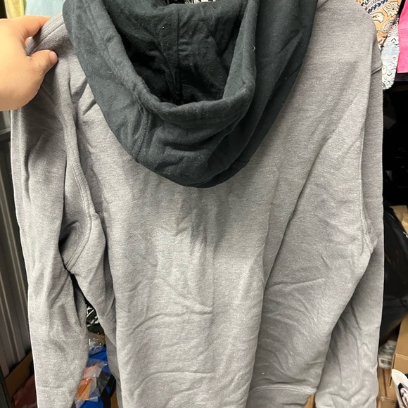 Men’s North Face hoodie - Picture 3 of 3